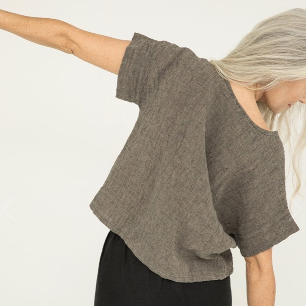FTO Elizabeth Suzann Georgia Tee Charcoal